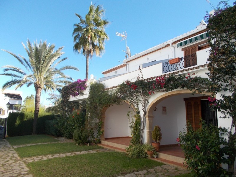B08 Townhouse for sale near the town.. - 2