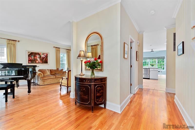 4 bedroom House For Sale: 14 Caren.. - 2