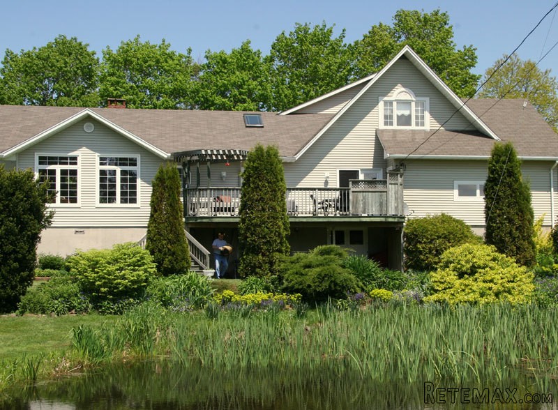 4 bedroom House For Sale: 4579 Highway.. - 2