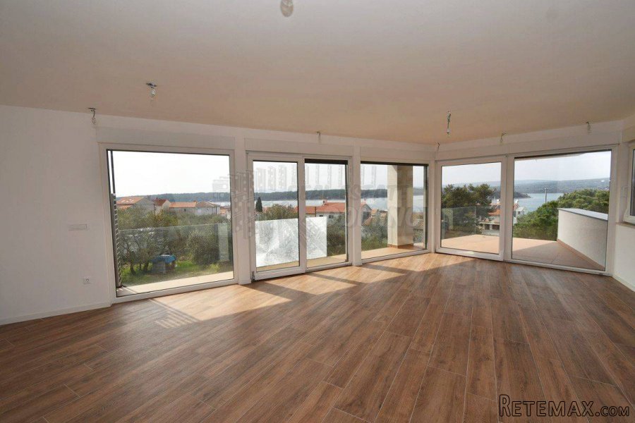 Novogradnja-luksuzni apartman s otvorenim pogledom na..
