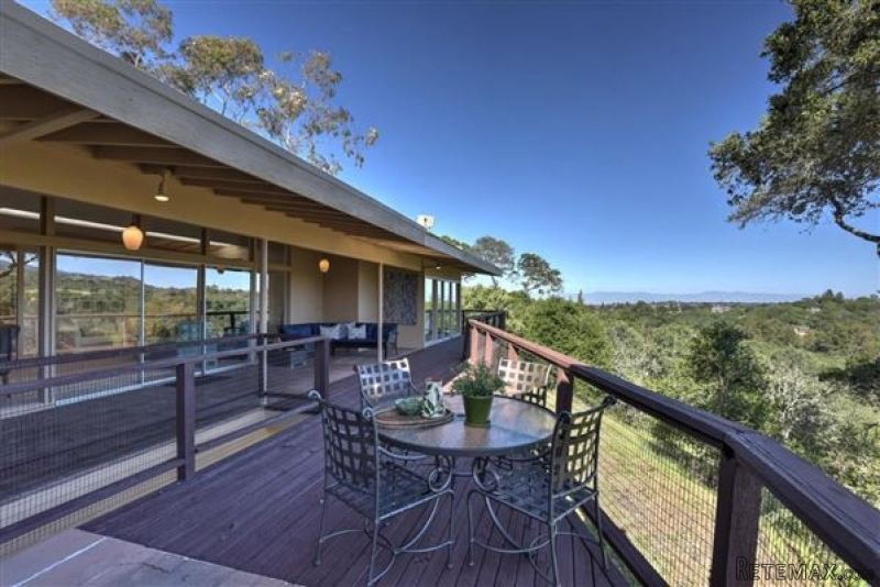 dramatic and sweeping views in portola..