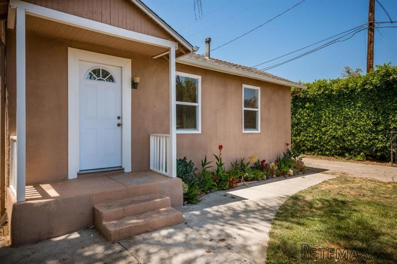 Block of Apartments For Sale: 516 W.. - 2