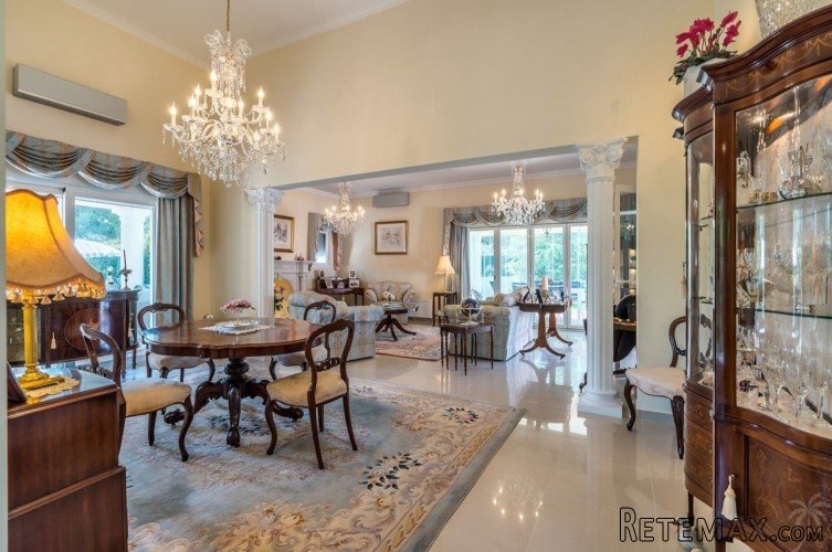 This immaculately maintained property is located within a.. - 5