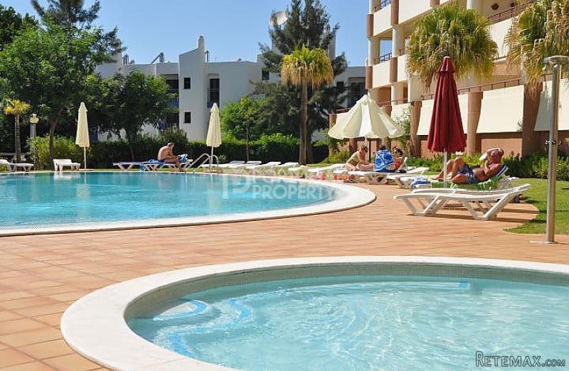 Gorgeous 3 bedroom apartments in great..