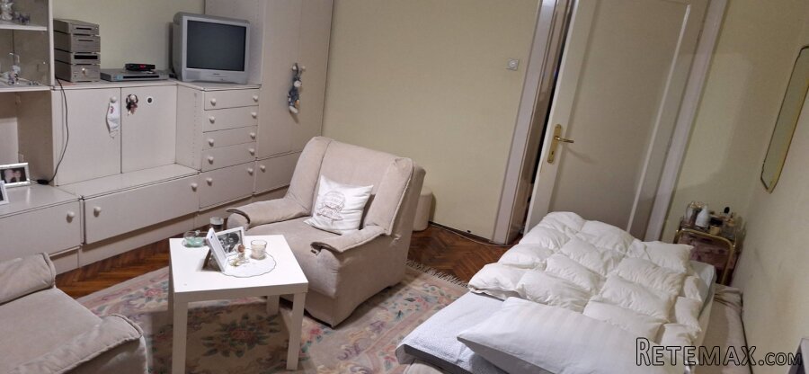 Ekskluzivno-salonski stan u Futoskoj-Novi Sad - 7