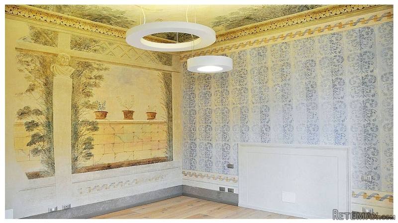 Apartment with frescoes for sale in..