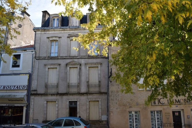 6 Bedroom Beautiful Townhouse With..