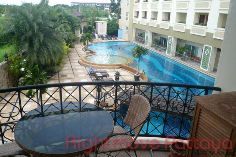 1 Bedroom Condo for sale in Jomtien -..