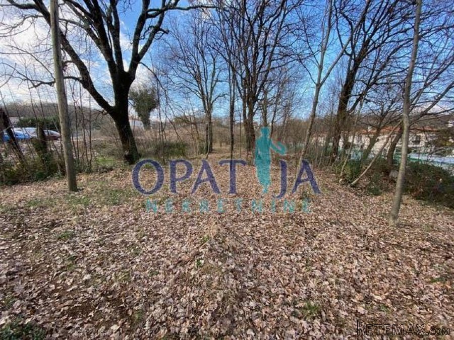 Matulji-građevinsko zemljište blizu centra 672 m2 - 2