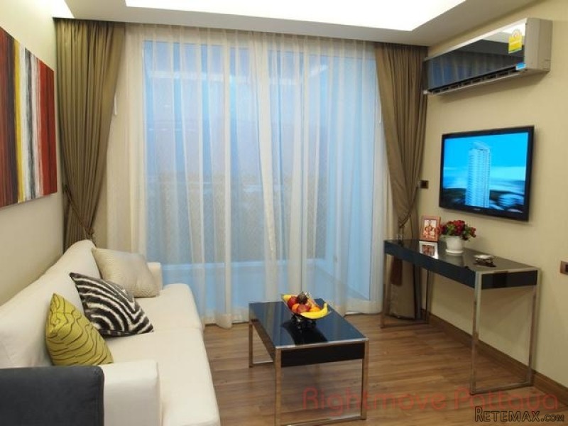 2 Bedroom Condo for sale in Pratumnak -.. - 2