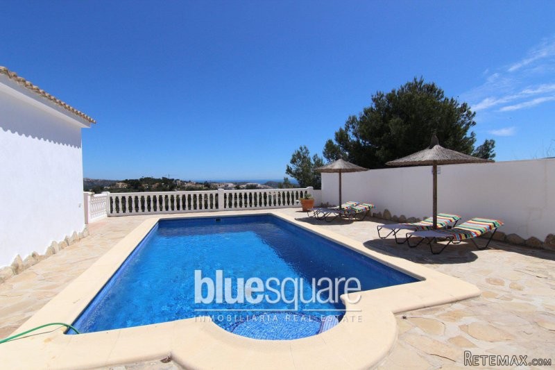 Beautiful traditional 4 bedroom villa..
