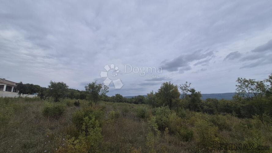 Građevinsko zemljište površine2878 m2 u Raklju - 3