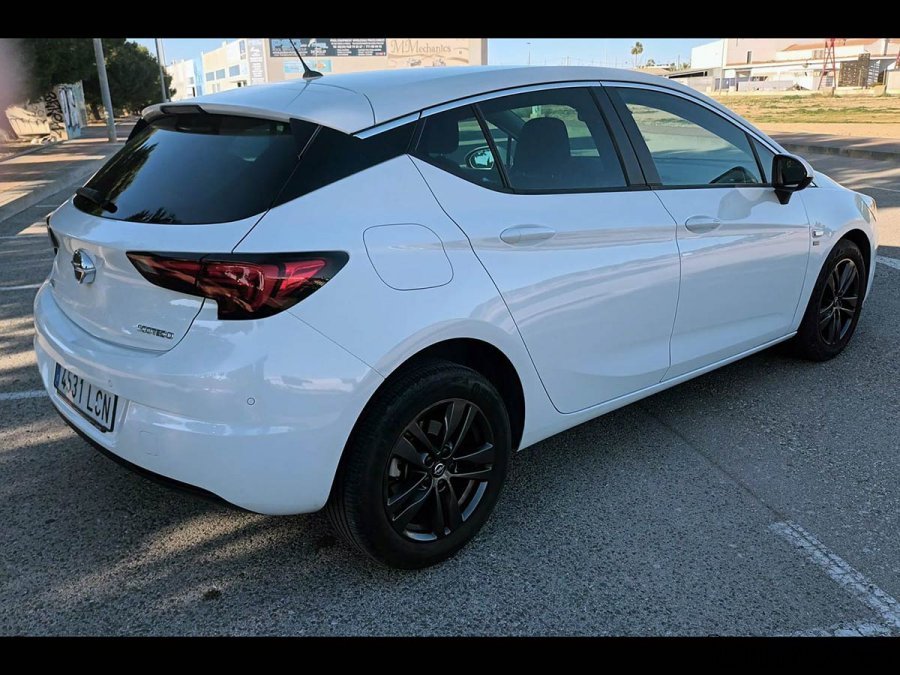 Opel Astra 1.6 EcoTec - 3