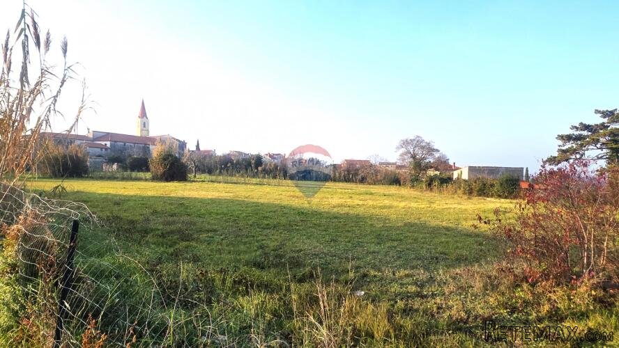 Istra,Brtonigla-Građevinsko zemljište na odličnoj lokaciji - 3