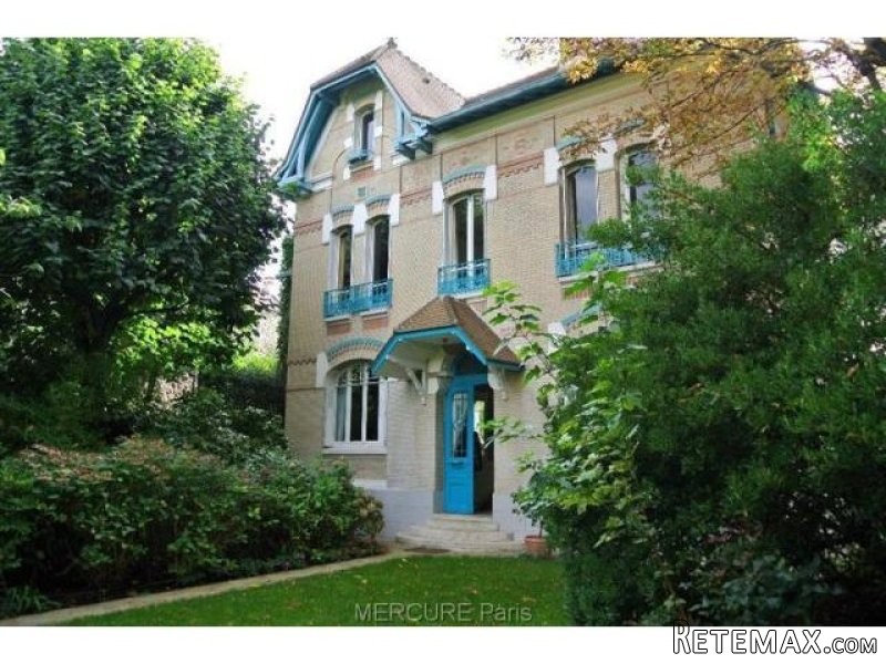 4 bedroom House For Sale: 75016 PARIS