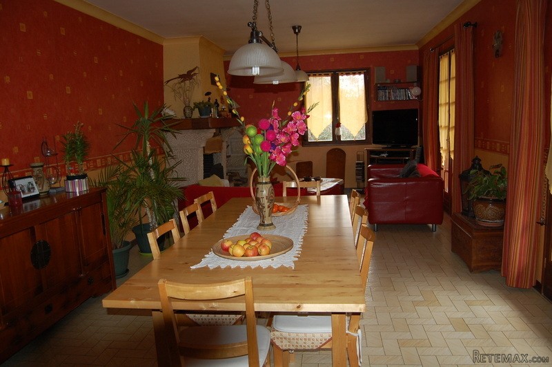 House With Large Plot Garage And..