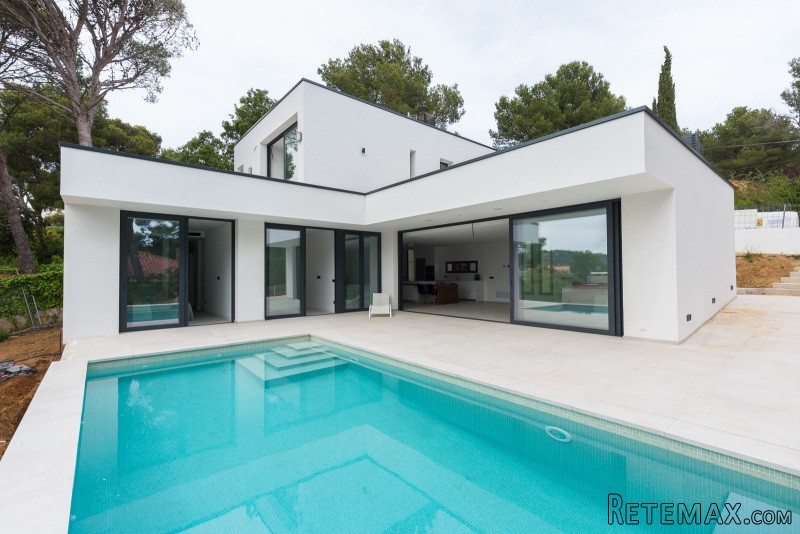 Minimalist house for sale in Tamariu.. - 2