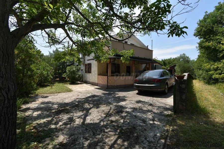 Lijepa kuća s puno potencijala! Otok Krk!