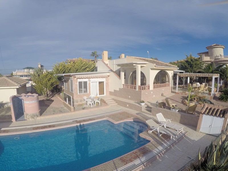 Rojales 3 Beds 3 Baths villa - 2