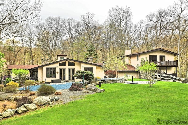 3 bedroom House For Sale: 64 Lake..