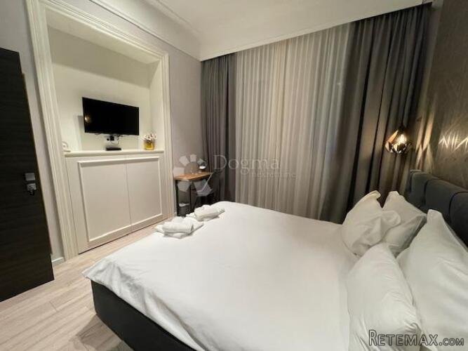 Iznajmljujem tri sobe i dva apartmana u samom centru grada - 12
