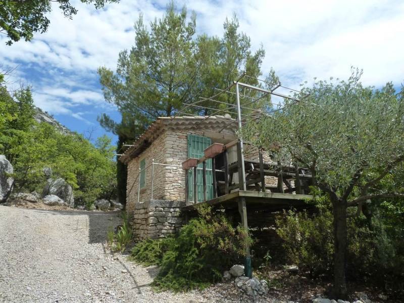 Stone Cabanon In Exceptional Setting