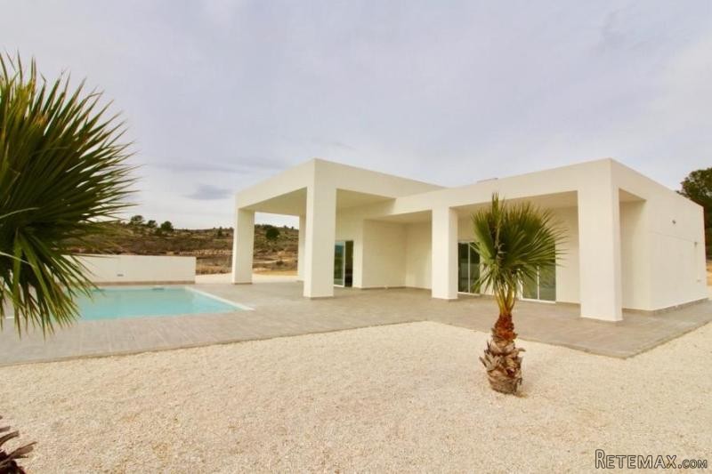 New Build luxury villas, choice of..