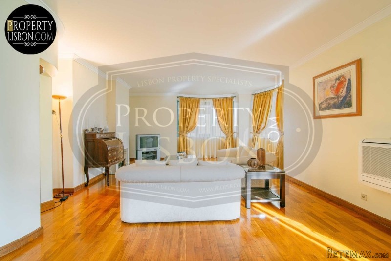 T2 Lisbon Apartment with Terrace for..