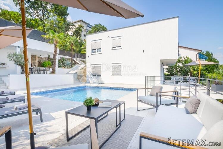 Opatija, centar, kuća s bazenom ★★★★★