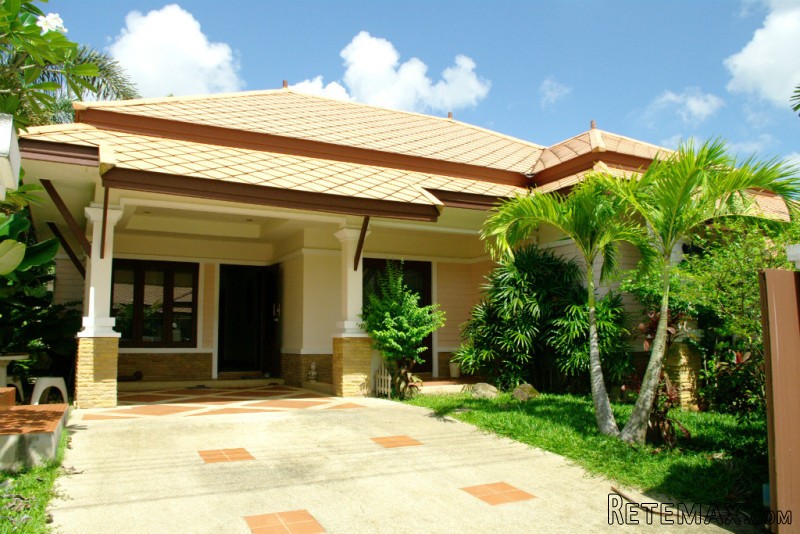 Detached Single Storey House with..