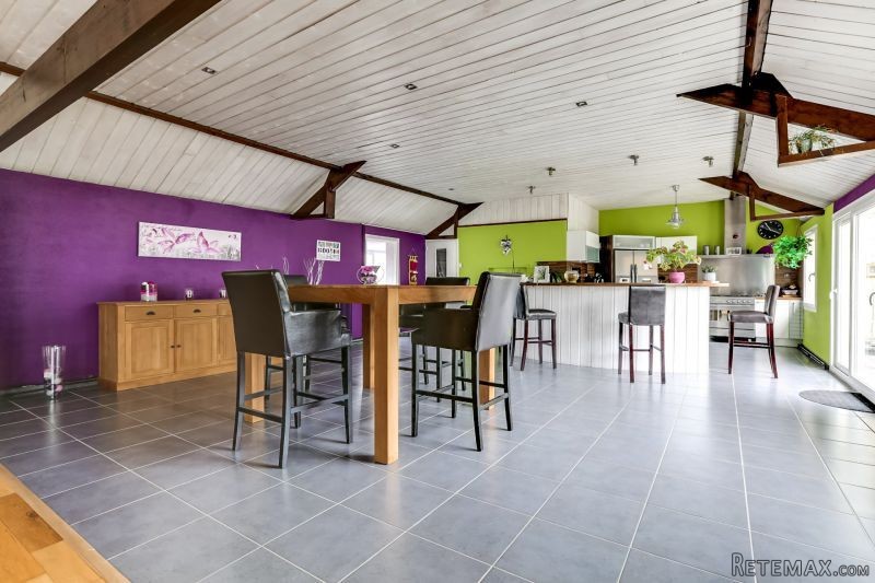 Fine Quality Detached House - 2