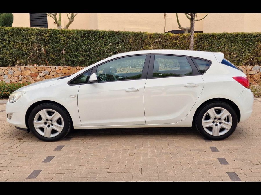 Opel Astra 1.7 L Selective - 2