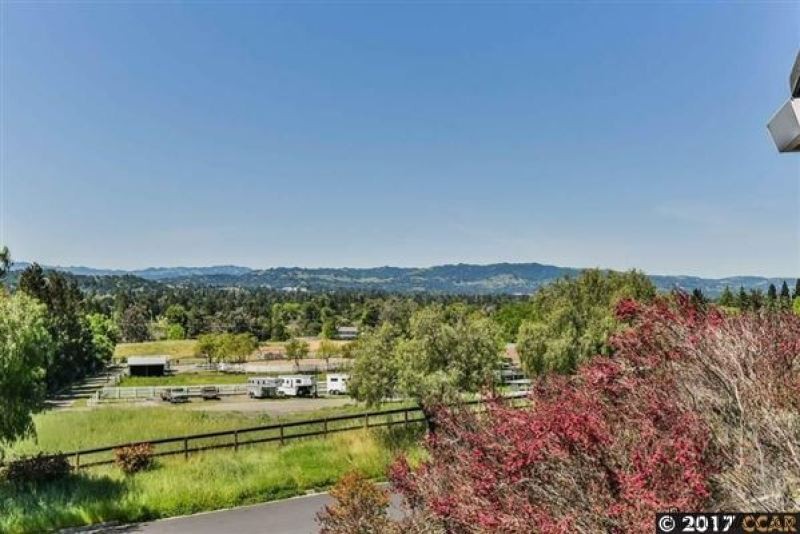 impressive home in walnut creek - 2