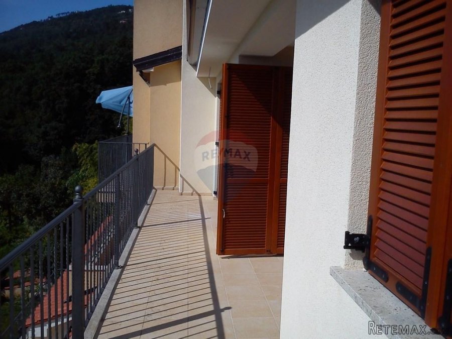 Lovran - Dvoetažni stan u novogradnji 150 m od mora - 2