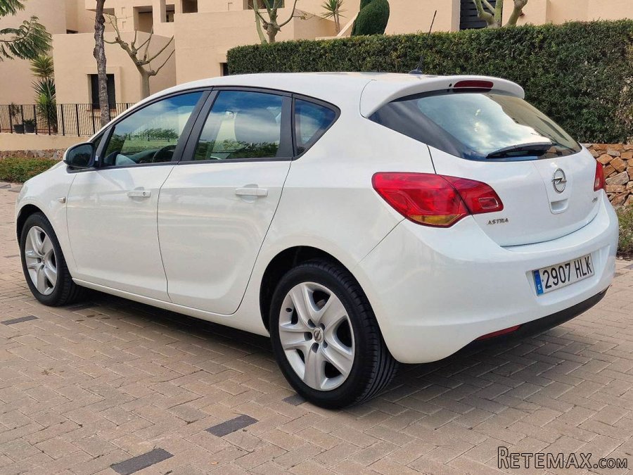 Opel Astra 1.7 L Selective - 3