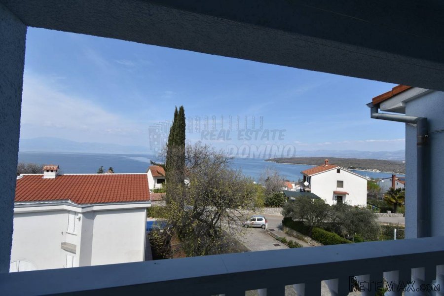 Apartman s prekrasnim pogledom na more!! Njivice!