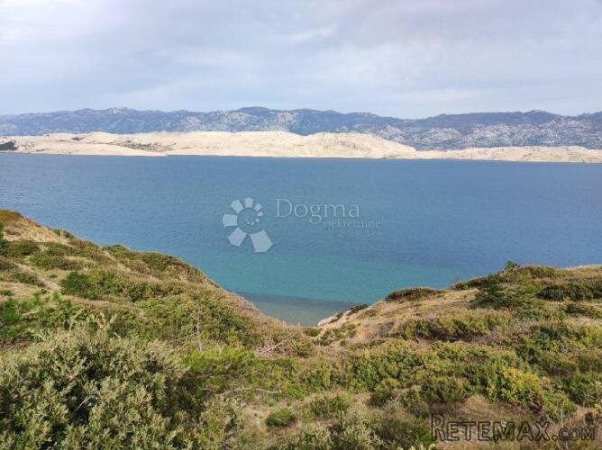 Građevinsko zemljište Pag – pogled na more, 250 m do plaže