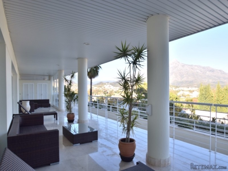 4 Bedroom Apartment For Sale Situated.. - 2