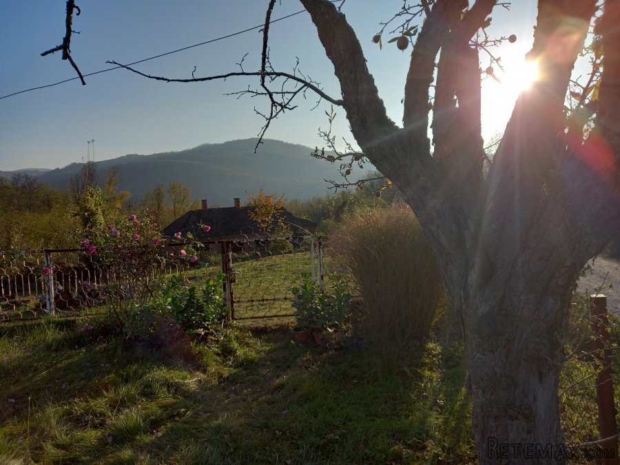 Domacinstvo sa pogledom na rudnik - 5