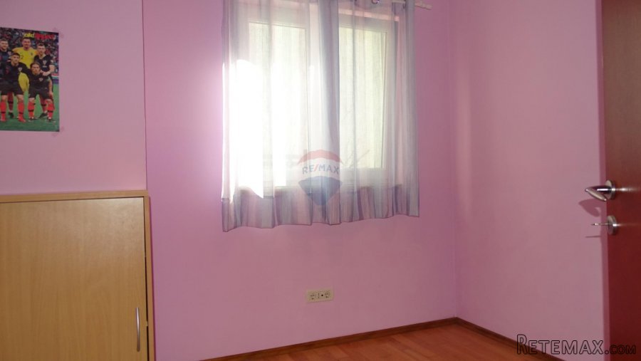 Rijeka, Martinkovac, stan sa p.p. i dvije garaže - 9
