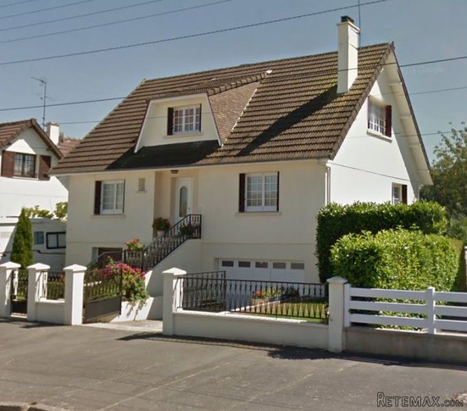 Superb Quality House By The Coast