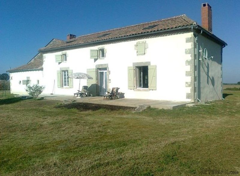 Superbly renovated farmhouse and barns..