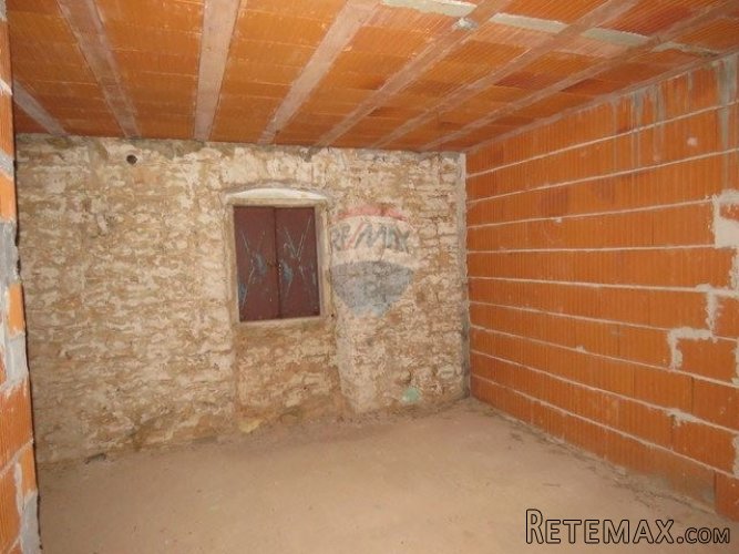 ISTRA, KAMENA KUĆA U REKONSTRUKCIJI, 200 M2, 10 KM OD MORA - 5