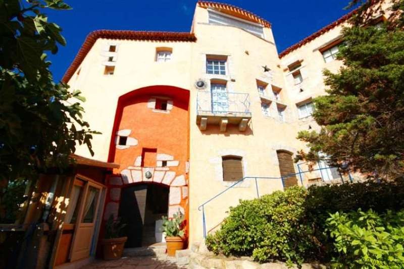 2 Bedrooms - Apartment - For Sale