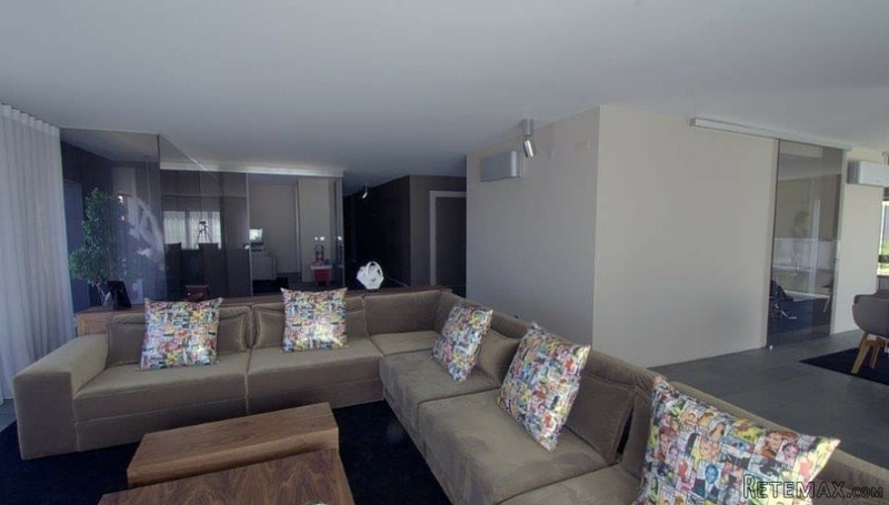 Four Bedroom Apartment close to Estoril..
