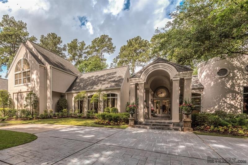 4 bedroom House For Sale: 33 W..