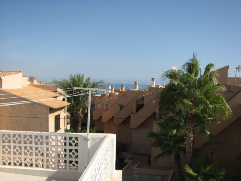 2 Bedrooms - Villa - Alicante - For Sale