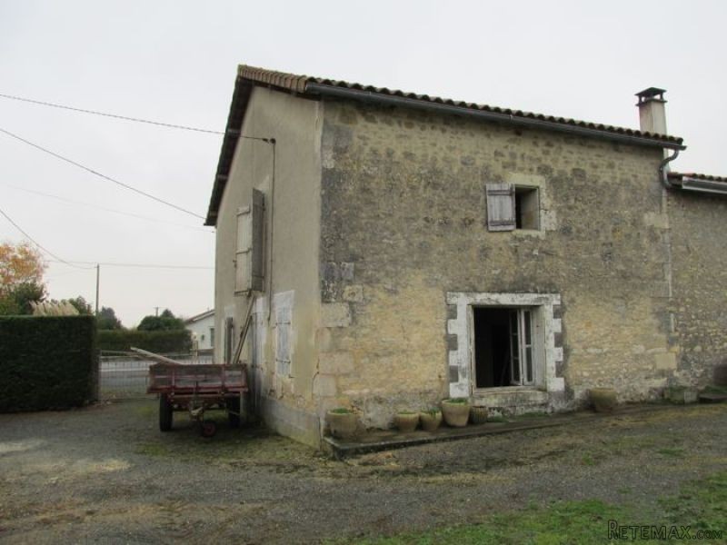 Stone House To Renovate - 2