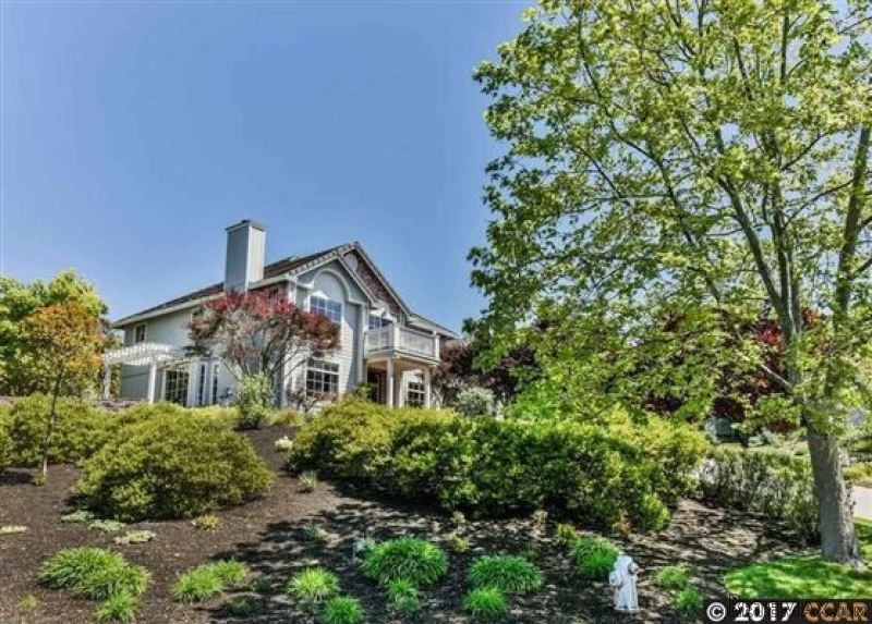 impressive home in walnut creek