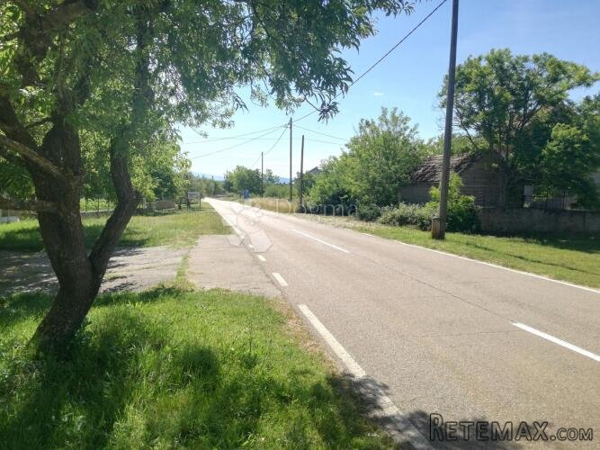 Prekrasna građevna parcela nadomak Roškog slapa, 6.691 m²